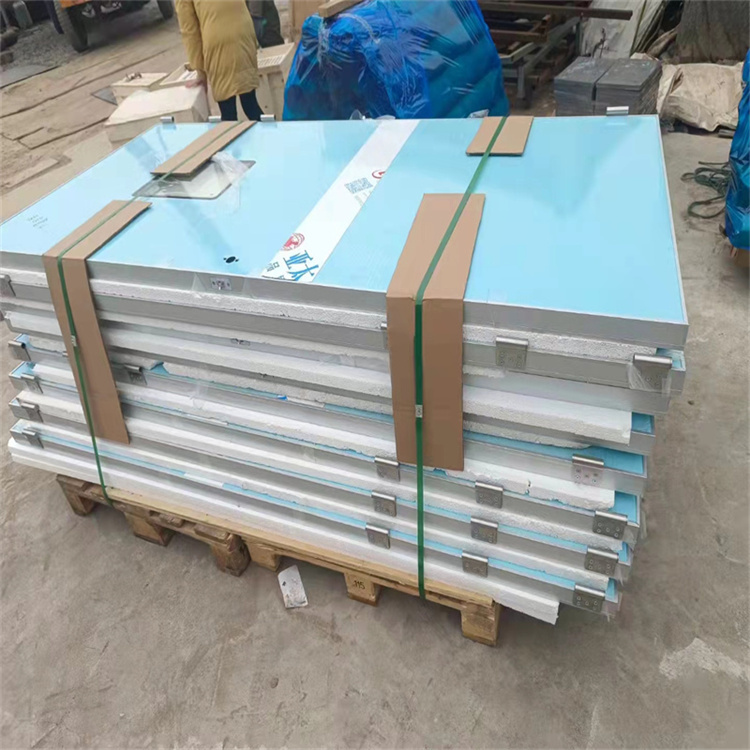 临沂工业防护先锋:定制化铅门解决方案全解析